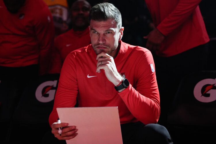 Chicago Bulls hire former NBA center Tiago Splitter as coach